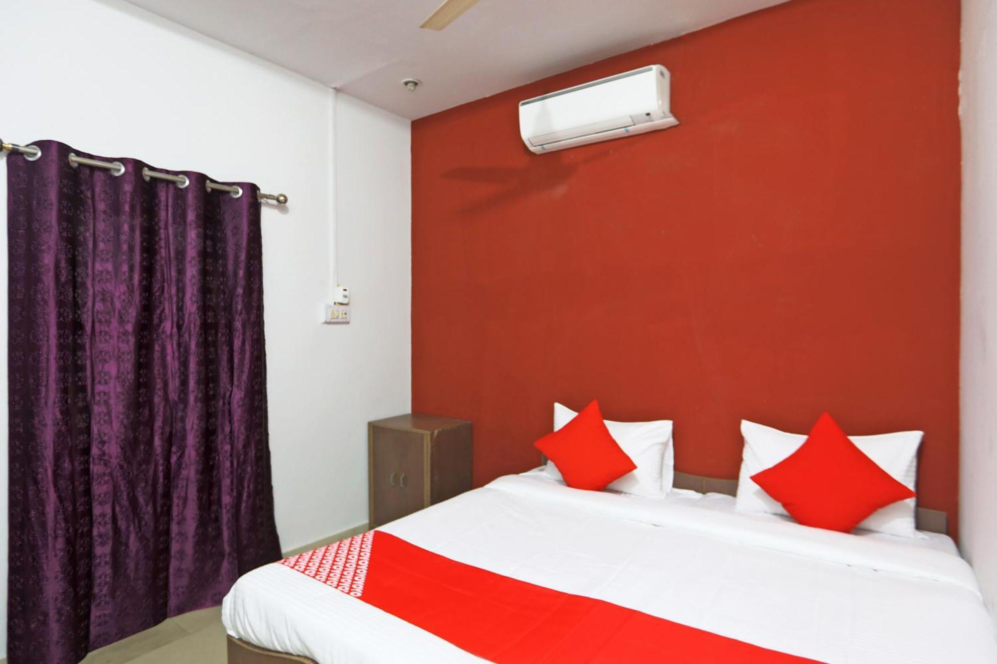 Hotel O Yadav Hotel And Restaurant Narnaul Exterior photo